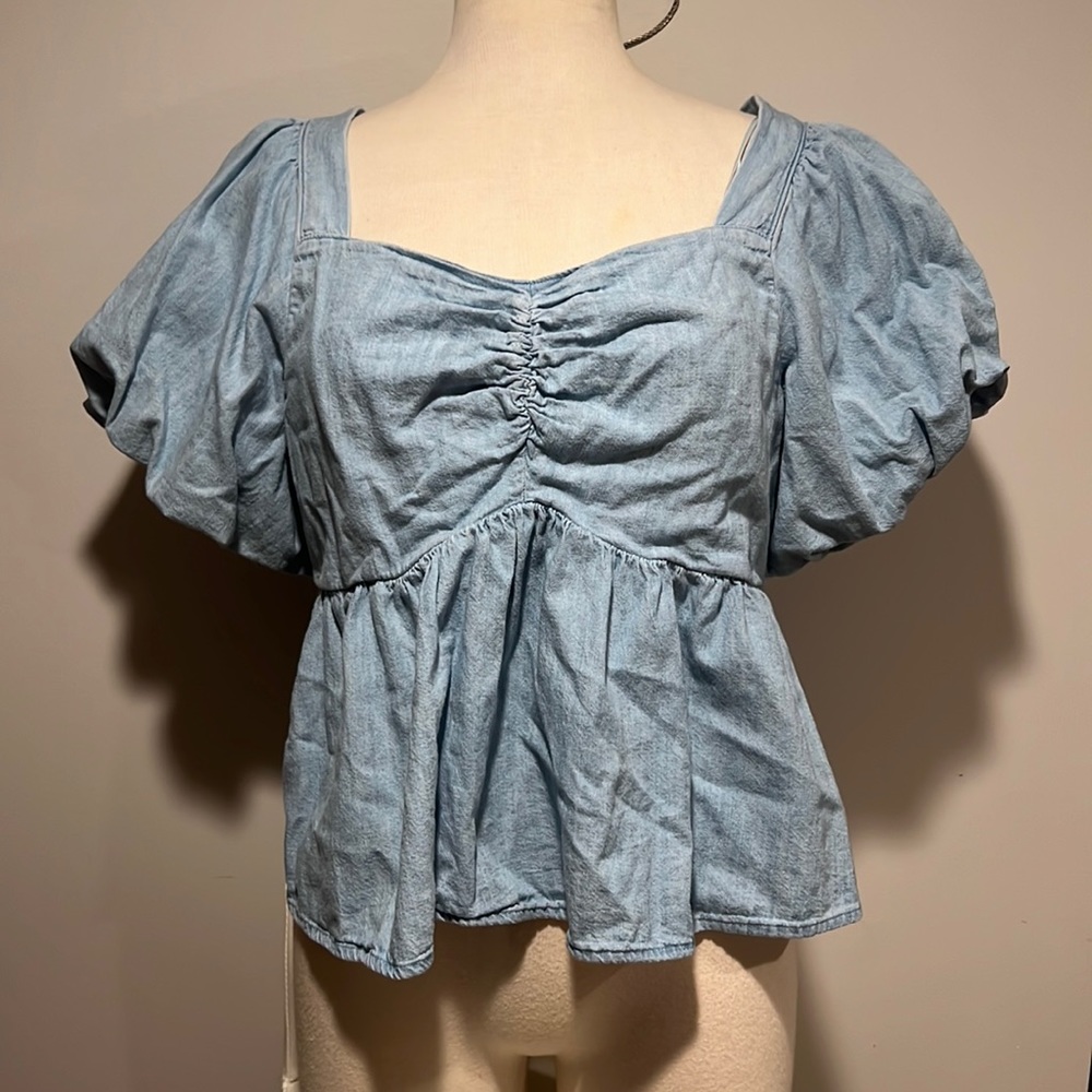 Old Navy Denim Puffed Sleeved Top